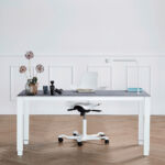 H4 work desk